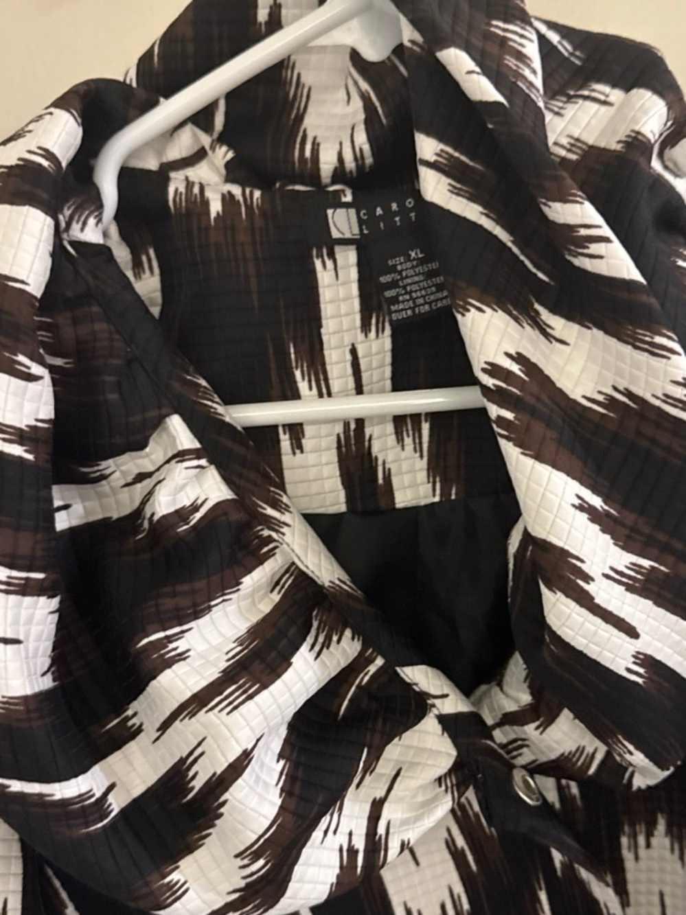 Carole Little Textured Abstract Print Jacket – Women’s XL – Black, Brown & Ivory - Picture 4 of 6